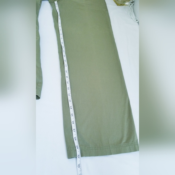 Tommy Bahama Stretch Olive Green Pants - Picture 15 of 16